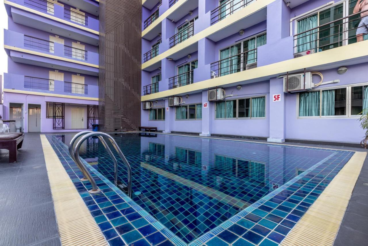 Eastiny Residence Hotel Pattaya Bagian luar foto